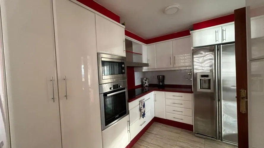 Apartamento de 2 dormitorios en Benidorm, Spain No. 652 № 22