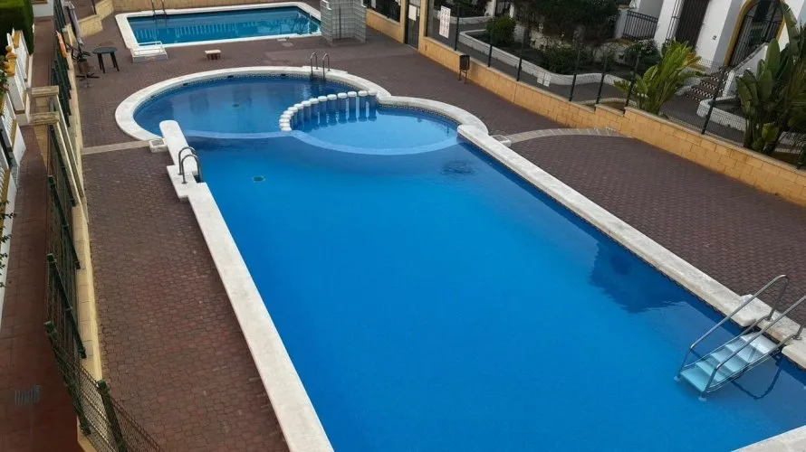 Apartamento de 3 dormitorios en Torrevieja, Spain No. 795 № 22