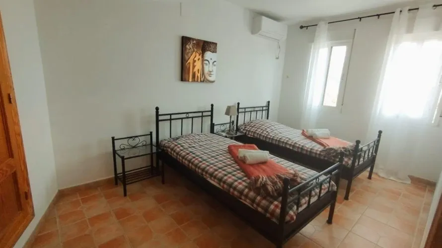 Villa de 8 dormitorios en Maryvilla, Spain No. 408 № 27