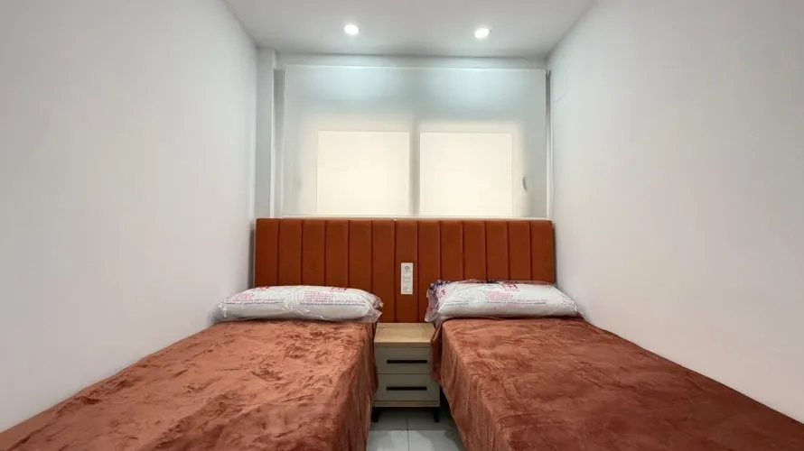 Apartamento de 2 dormitorios en Torrevieja, Spain No. 1000 № 16