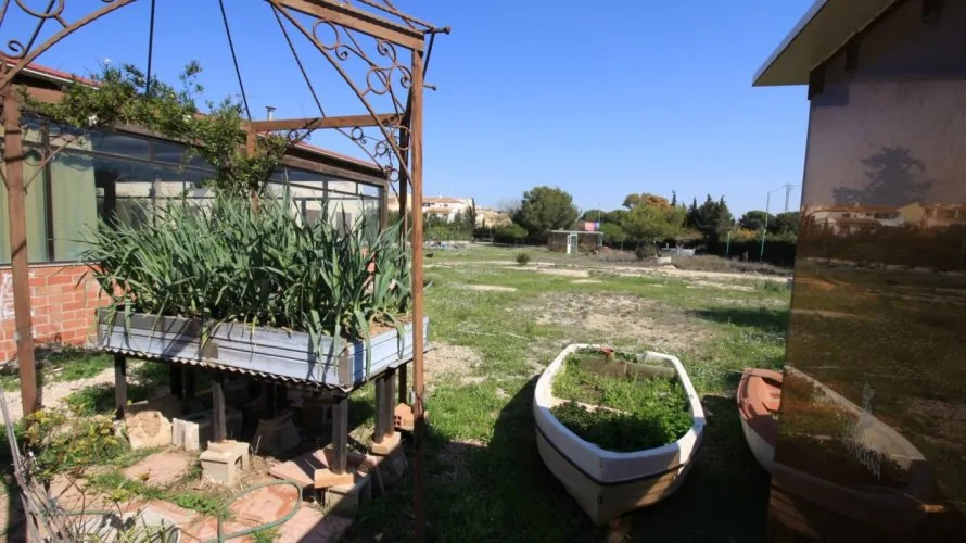 Apartamento de 2 dormitorios en Campoamor, Spain No. 264 № 8