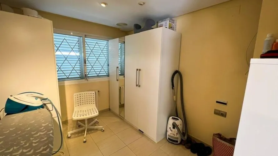 Apartamento de 4 dormitorios en Manises, Spain No. 1312 № 10