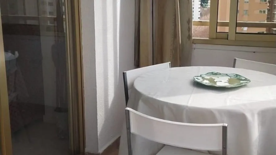 Apartamento de 2 dormitorios en Benidorm, Spain No. 671 № 1