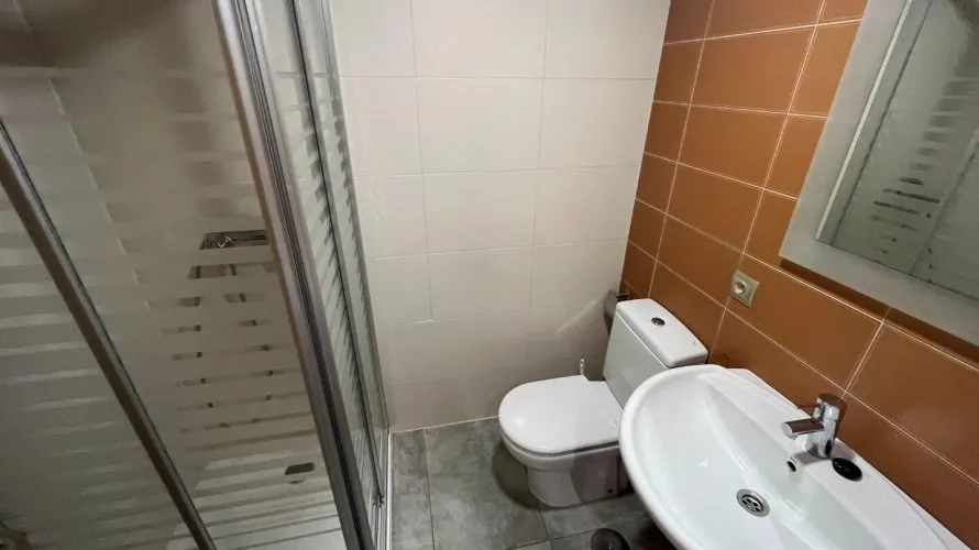 Apartamento de 2 dormitorios en Alicante, Spain No. 92 № 14