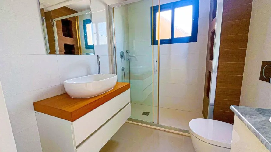 Villa de 5 dormitorios en La Zenia, Spain No. 1270 № 9