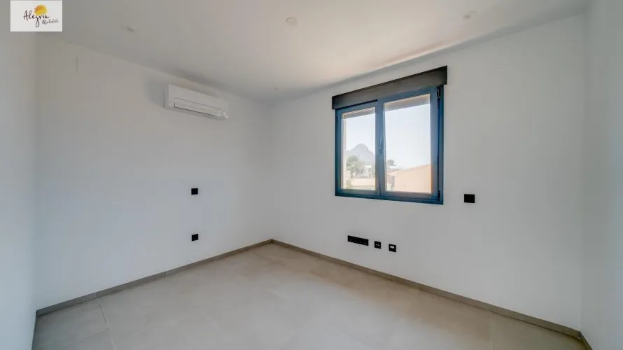 Villa de 5 dormitorios en Calpe, Spain No. 443 № 27