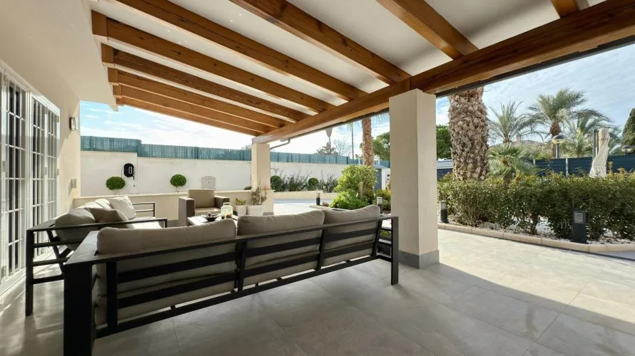 Villa de 5 dormitorios en San Juan, Spain No. 669 № 20