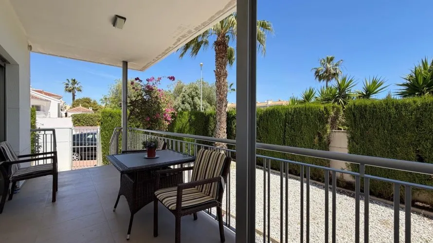 Villa de 4 dormitorios en Ciudad Quesada, Spain No. 1101 № 22