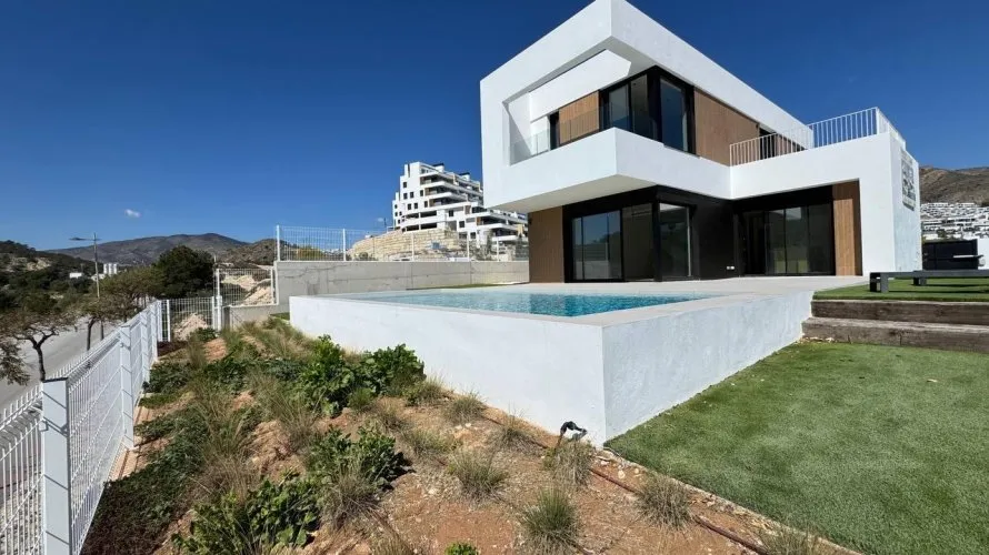 Villa de 3 dormitorios en Finestrat, Spain No. 1034 № 2