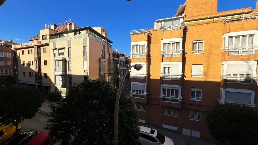 Apartamento de 1 dormitorio en Madrid, Spain No. 993 № 4