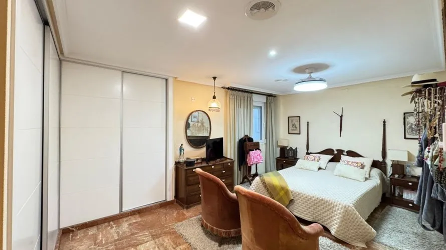 Apartamento de 4 dormitorios en Torrevieja, Spain No. 84 № 13