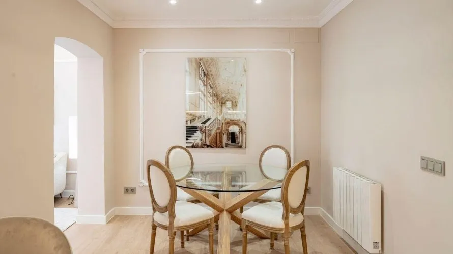 Apartamento de 2 dormitorios en Madrid, Spain No. 1039 № 6
