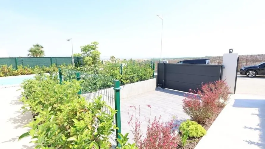 Villa de 3 dormitorios en Algorfa, Spain No. 1377