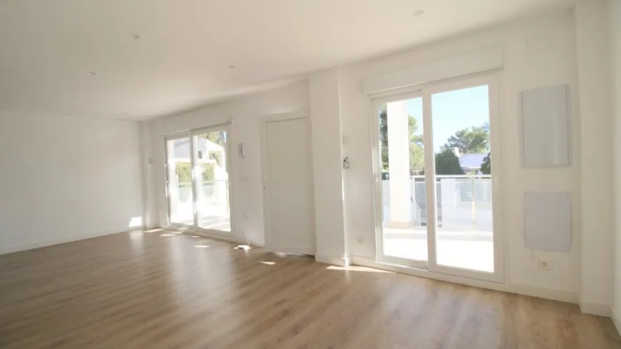 Apartamento de 4 dormitorios en La Torre, Spain No. 319 № 4