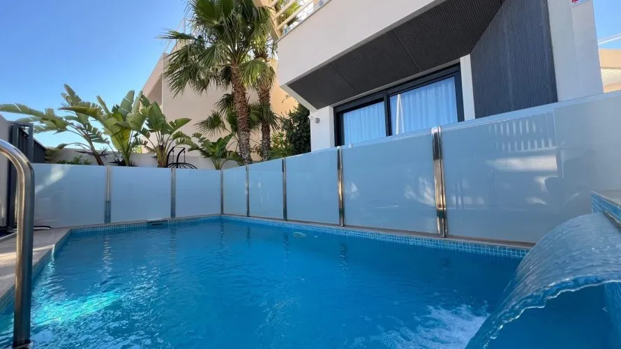 Villa de 3 dormitorios en La Veleta, Spain No. 556 № 3