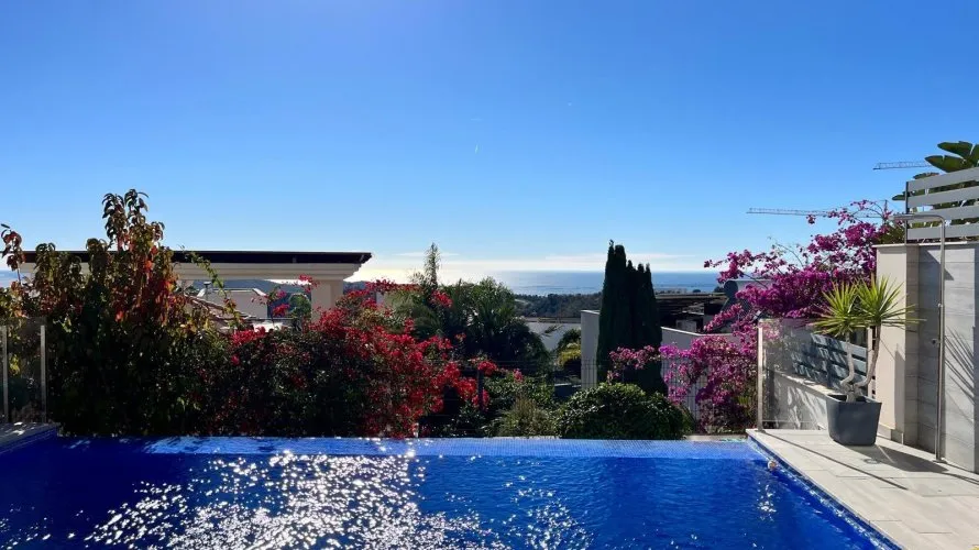 Villa de 3 dormitorios en Finestrat, Spain No. 472 № 2