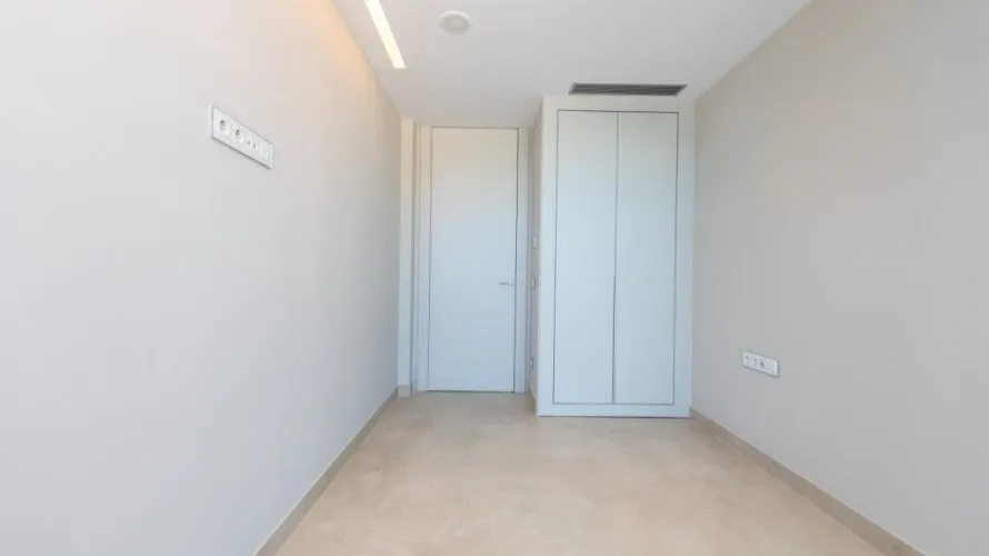 Ático de 4 dormitorios en Benidorm, Spain No. 256 № 10