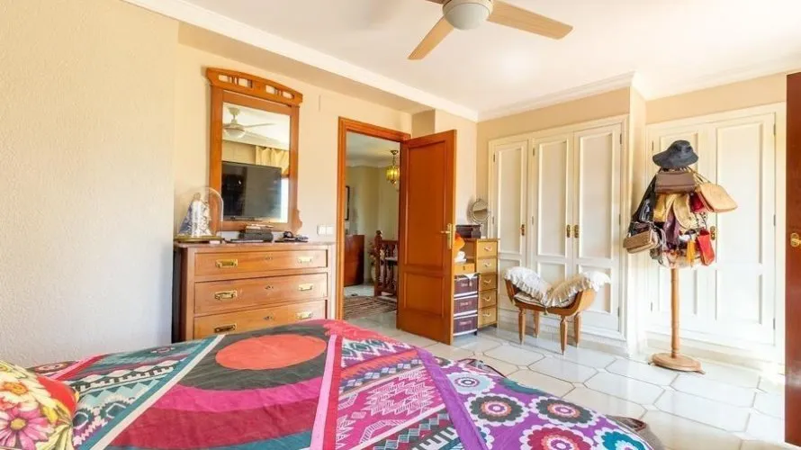 Apartamento de 4 dormitorios en Finestrat, Spain No. 1014 № 21