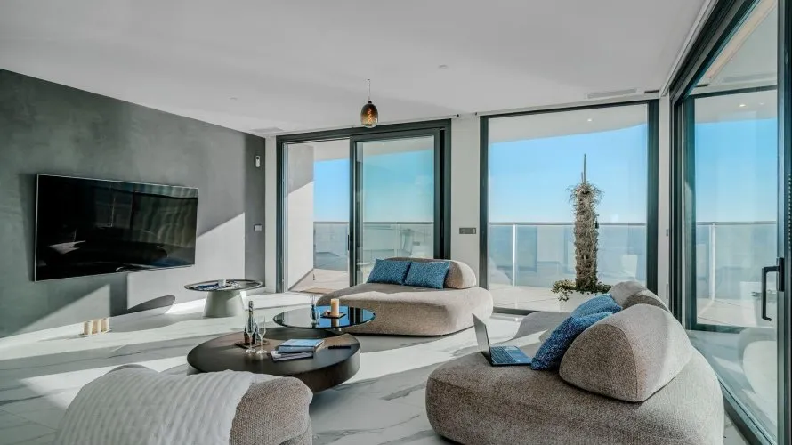 Apartamento de 3 dormitorios en Benidorm, Spain No. 672 № 19