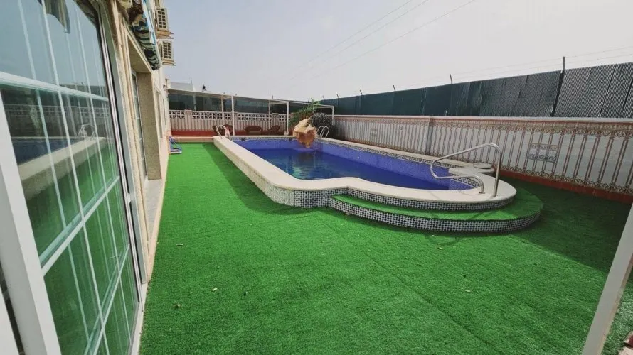 Villa de 5 dormitorios en Torrevieja, Spain No. 716 № 9