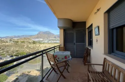 Apartamento de 2 dormitorios en Finestrat, Spain No. 1150