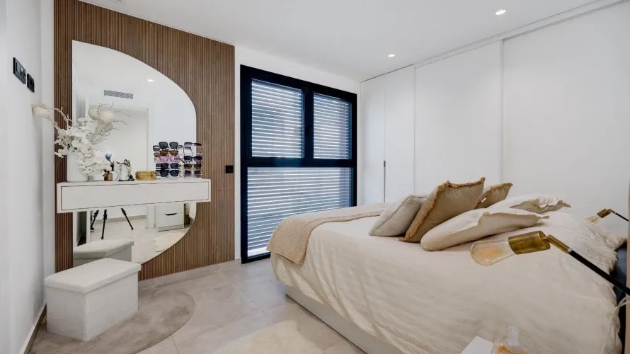 Apartamento de 3 dormitorios en Torrevieja, Spain No. 1392 № 12