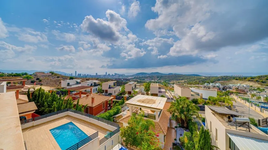 Villa de 3 dormitorios en Finestrat, Spain No. 472 № 14