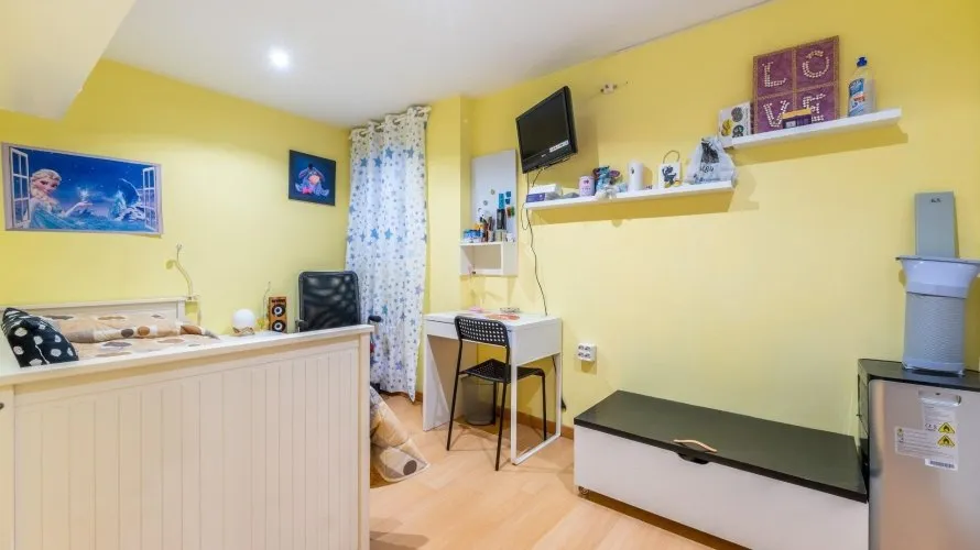 Apartamento de 3 dormitorios en Alicante, Spain No. 938 № 6