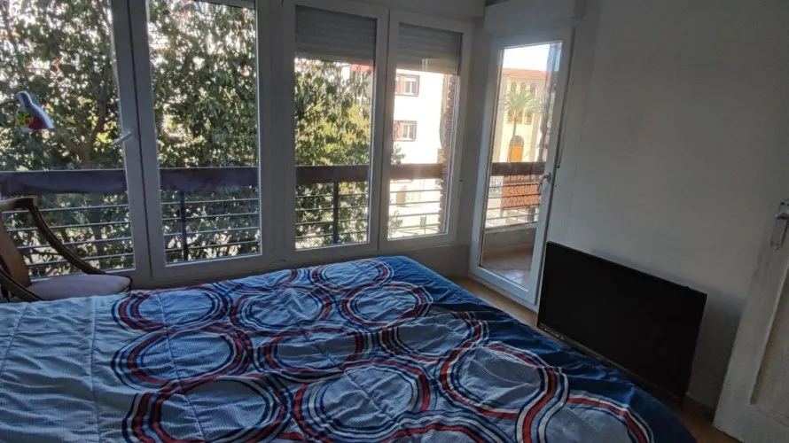 Apartamento de 2 dormitorios en Alicante, Spain No. 899 № 1