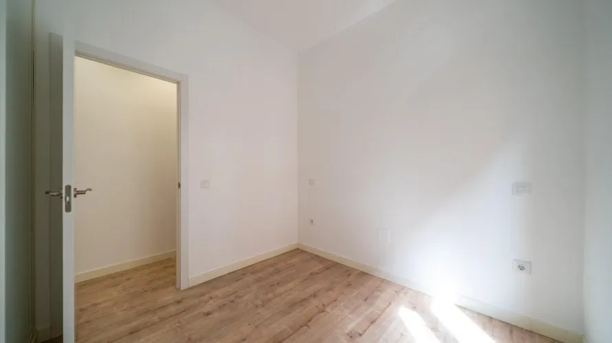 Apartamento de 2 dormitorios en Madrid, Spain No. 1087 № 11