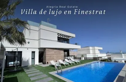 Villa de 3 dormitorios en Finestrat, Spain No. 1112