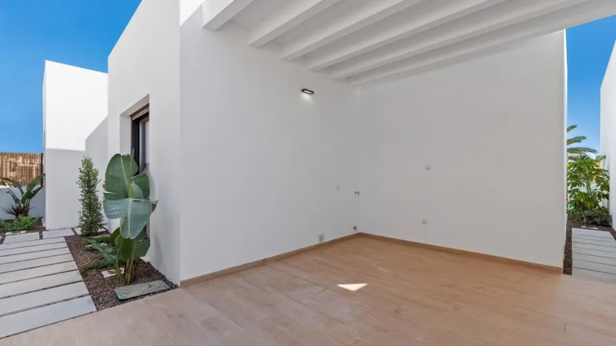 Villa de 3 dormitorios en Los Alcázares, Spain No. 829 № 7