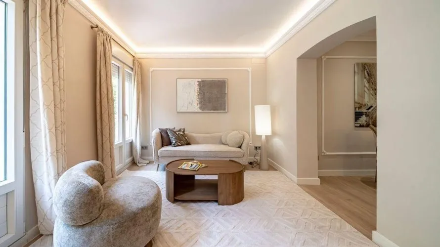 Apartamento de 2 dormitorios en Madrid, Spain No. 1039