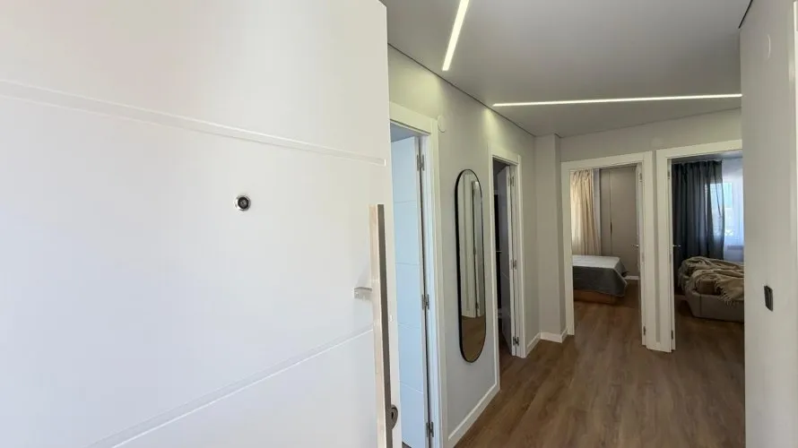 Apartamento de 3 dormitorios en Torrevieja, Spain No. 1077 № 1