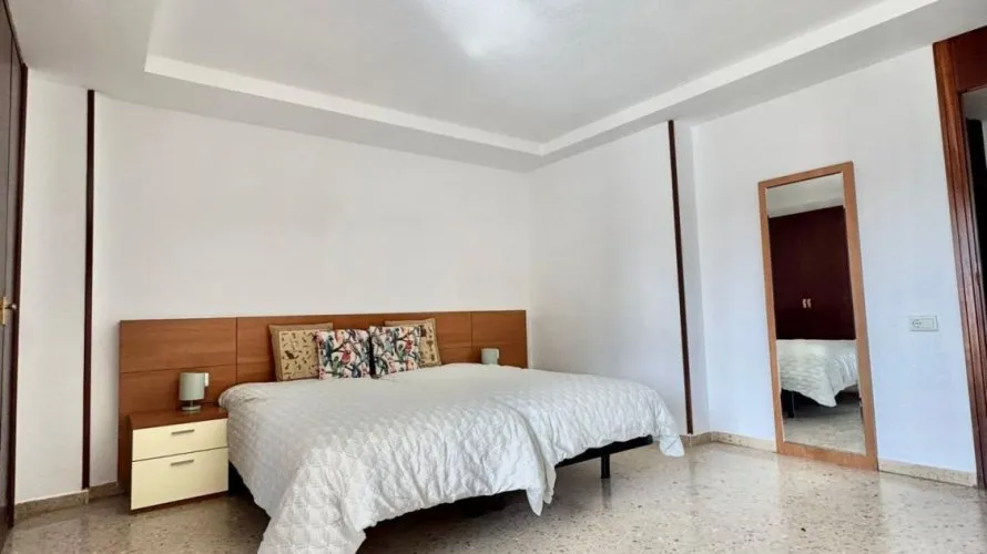 Apartamento de 2 dormitorios en Benidorm, Spain No. 840 № 25