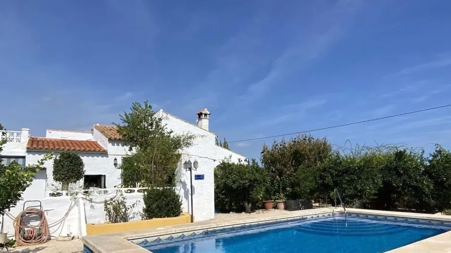 Villa de 4 dormitorios en L'Alfàs del Pi, Spain No. 452 № 4