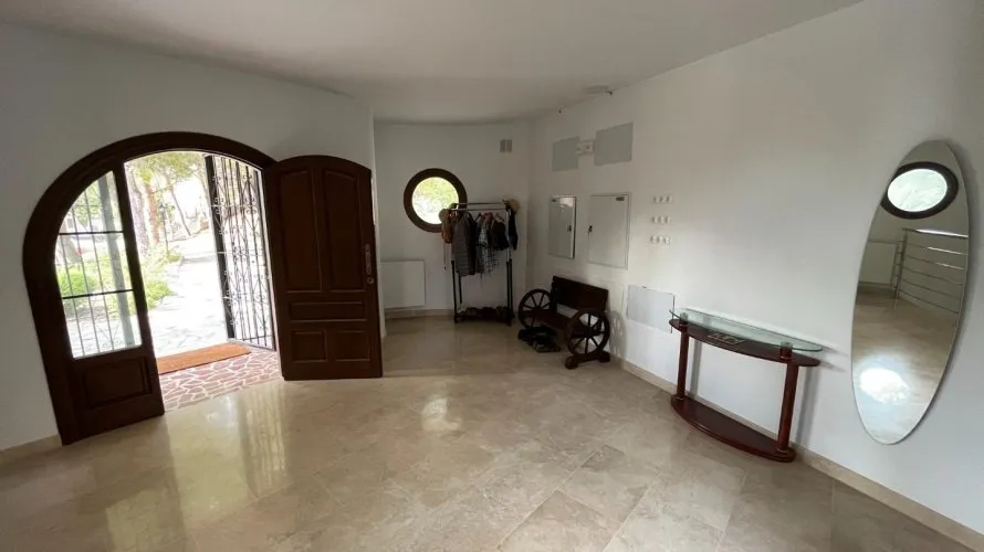 Villa de 4 dormitorios en Altea La Vella, Spain No. 502 № 3