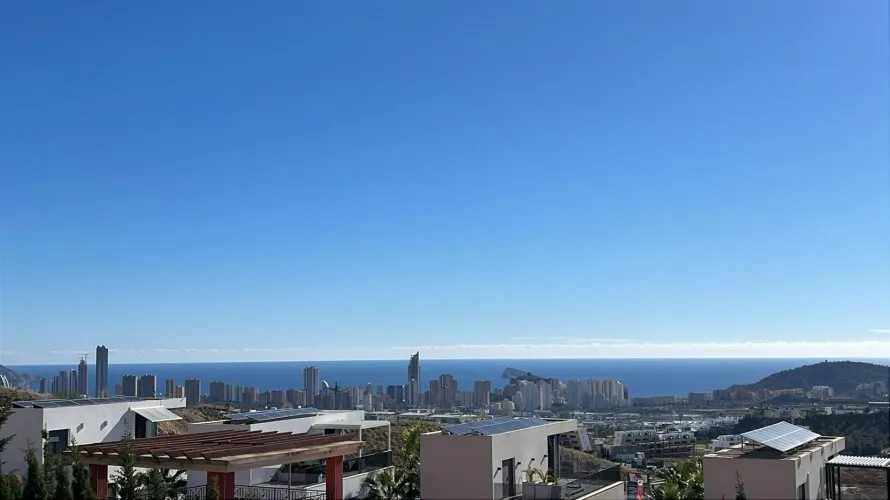 Villa de 3 dormitorios en Finestrat, Spain No. 472 № 1