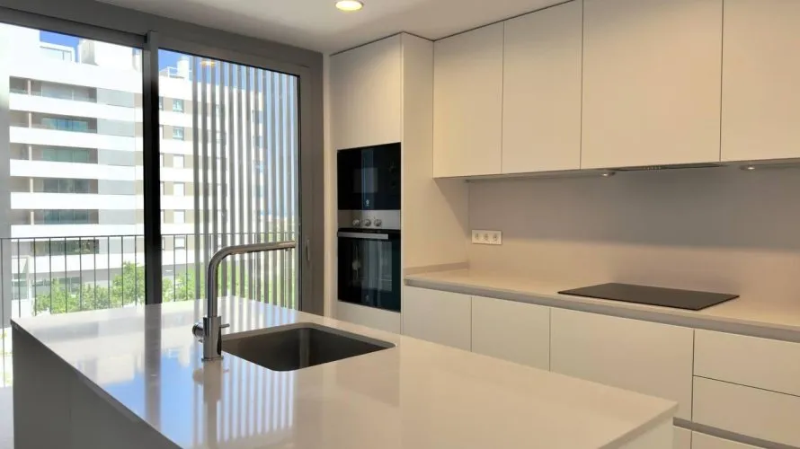 Apartamento de 3 dormitorios en Alicante, Spain No. 1129 № 27