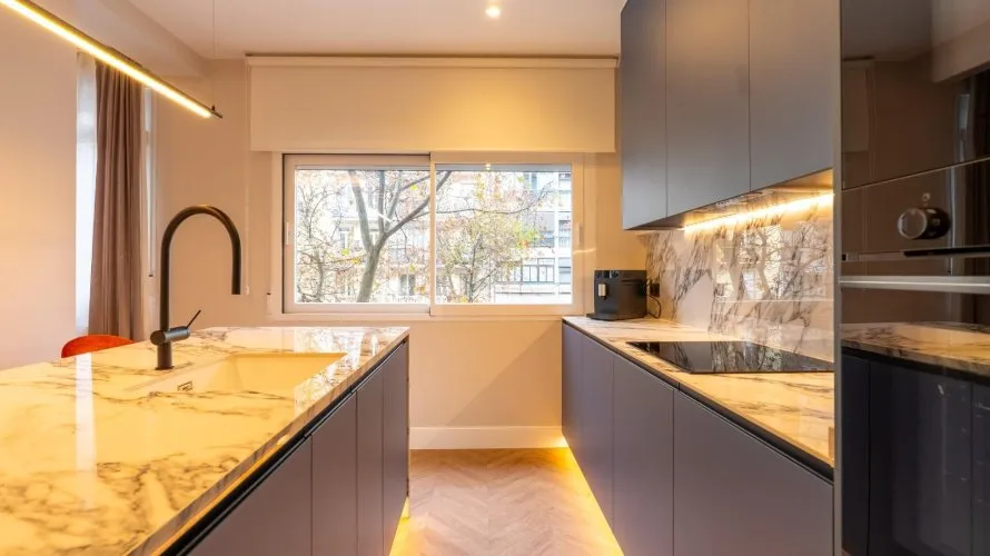 Apartamento de 3 dormitorios en Madrid, Spain No. 234 № 12