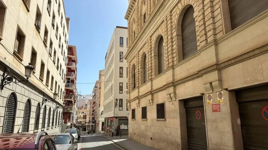 Apartamento de 2 dormitorios en Alicante, Spain No. 1092 № 10