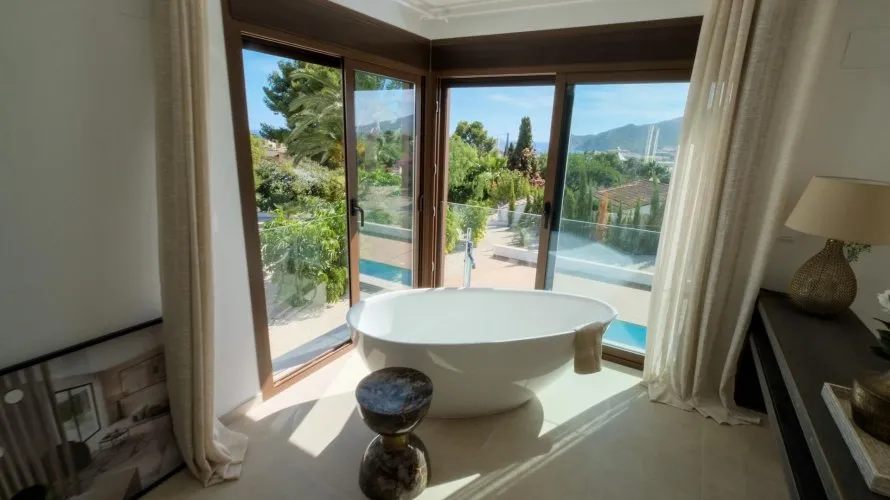 Villa de 4 dormitorios en Altea, Spain No. 491 № 18