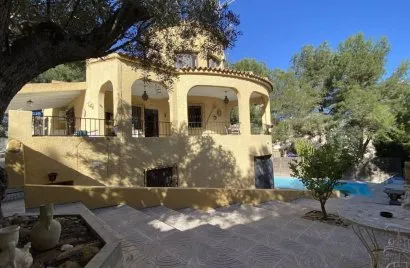 Villa de 6 dormitorios en Alicante, Spain No. 242