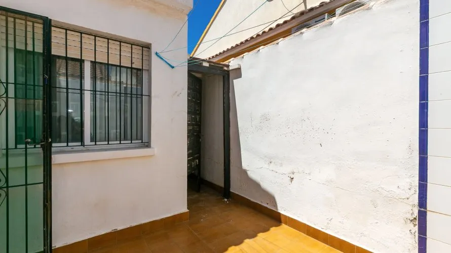 Сasa de 80m² en La Zenia, Spain No. 1359 № 13