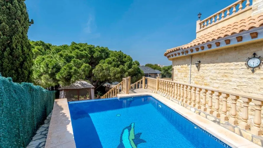 Villa de 4 dormitorios en Campoamor, Spain No. 1338 № 27