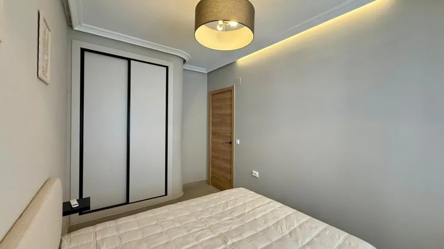 Apartamento de 2 dormitorios en Torrevieja, Spain No. 1426 № 16