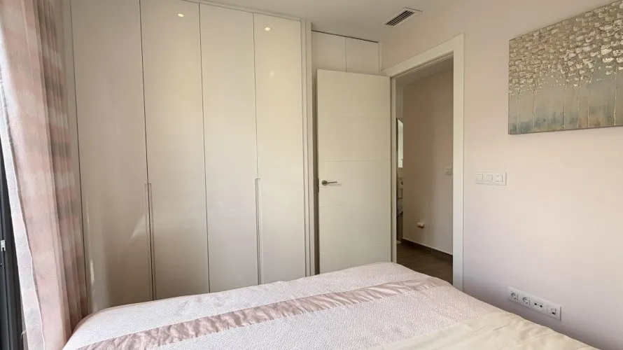 Villa de 5 dormitorios en Torrevieja, Spain No. 863 № 11