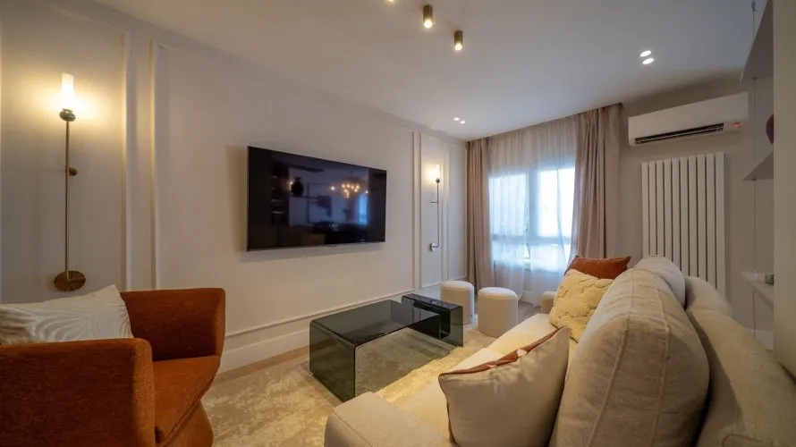 Apartamento de 3 dormitorios en Madrid, Spain No. 921 № 6
