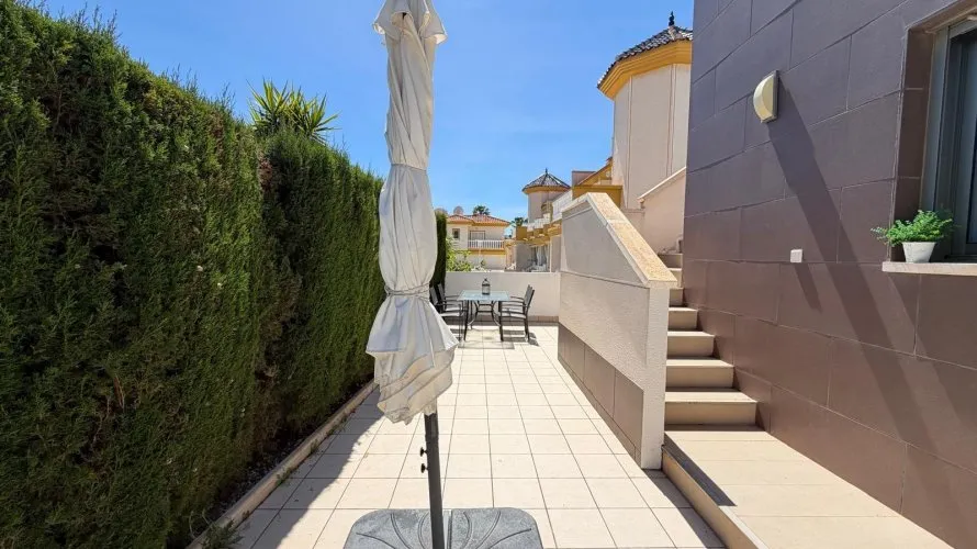 Villa de 4 dormitorios en Ciudad Quesada, Spain No. 1101 № 9