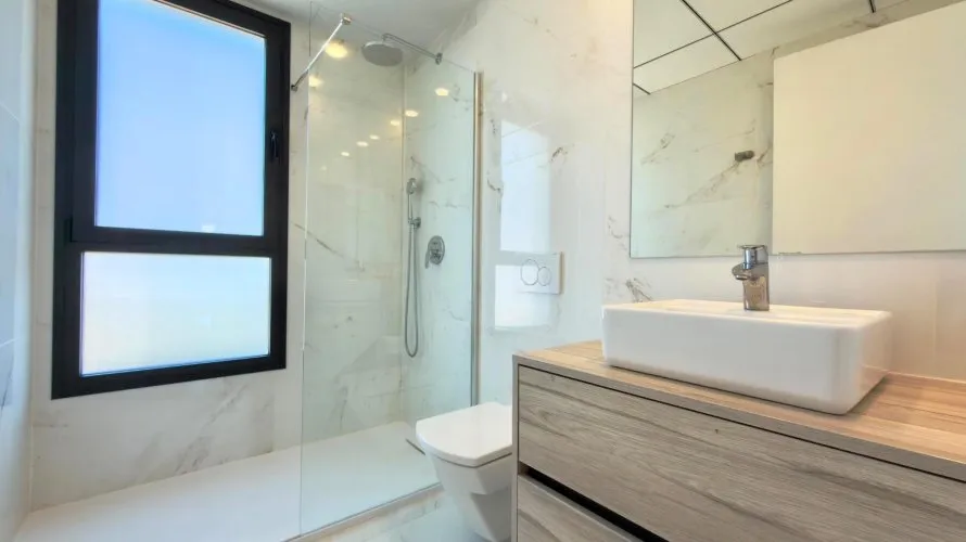 Apartamento de 3 dormitorios en Benidorm, Spain No. 1142 № 5